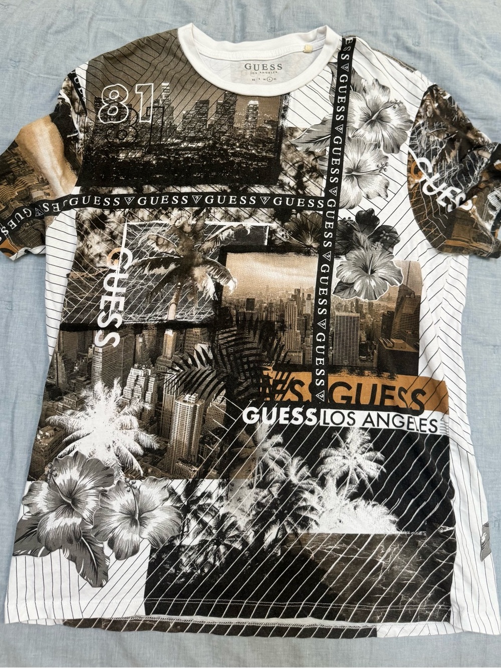 GUESS Los Angeles Graphic T Men’s L Y2K Streetwear All Over Print Cotton T - Picture 2 of 13